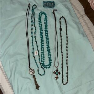 5 Necklaces 1 Double ring